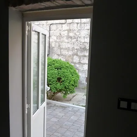 We Collect Umbrellas Lägenhet